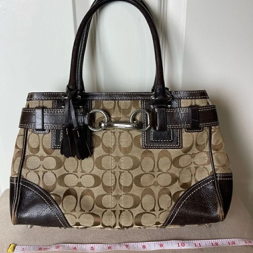 Coach Handbag purse - Picture 2 of 10
